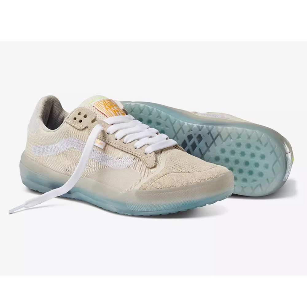 NEW VANS TWO-TONE EVDNT ULTIMATEWAFFLE - SANDSHELL/HIGH ROSE - NEVER WORN